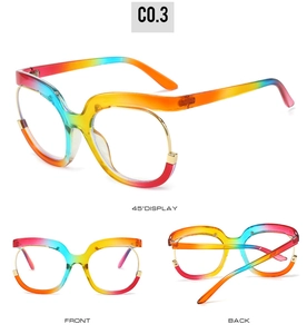 Monture de lunettes œil-de-chat arc-en-ciel avec vues avant et arrière sur fond blanc