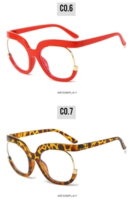 Vue détaillée des lunettes anti-lumière bleue rouges et léopard à demi-monture tendance