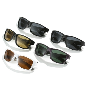 Polarized sports sunglasses for men featuring a rectangular frame and CE certified lenses