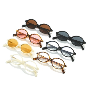 Collection de lunettes de soleil ovales rétro avec montures noir, écaille et crème