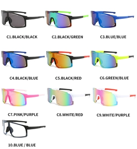 Grille montrant dix lunettes de cyclisme sportives avec des verres miroirs colorés