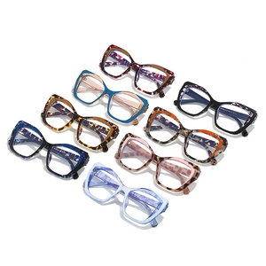 Chic TR90 cat-eye eyewear frames in multiple colors and tortoiseshell textures