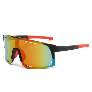 Lunettes de soleil de sport avec verres arc-en-ciel et monture noire mate pour vélo
