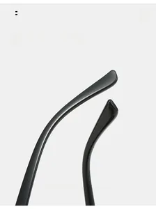 Detail of curved mirror legs on square frame sunglasses with ergonomic black finish