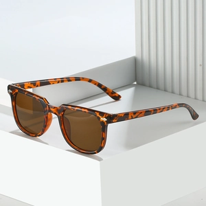 Classic square tortoiseshell sunglasses with brown lenses and silver arrow rivets