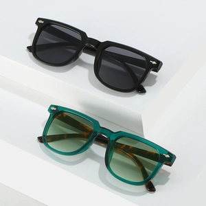 Fashion square frame sunglasses with metal rivets and retro UV400 protective lenses