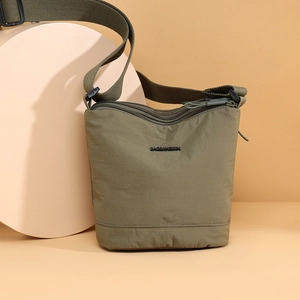 Women Nylon Crossbody Bag Large Capacity Multi Layer Zipper Shoulder Bucket Bag Waterproof Casual Trendy Daily Purse