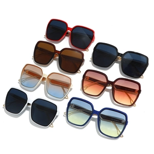 Stylish square frame oversized sunglasses for women in multiple gradient lens color options