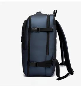 Vue latérale du sac à dos de voyage en PU imperméable avec compartiments zippés