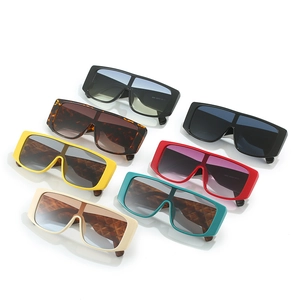 Fashion oversized square frame sunglasses in seven colors with retro textured temples