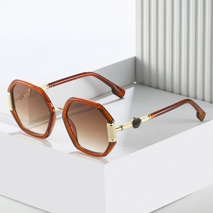 Polygon oversized tortoise shell sunglasses with gradient brown lenses on white display