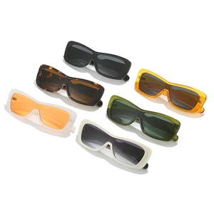 Lunettes de soleil rectangulaires rétro en pack multicolore avec montures Y2K