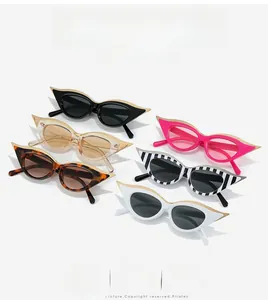 Vue à plat de six lunettes œil de chat aux pointes flamme et motifs tendance