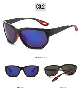 Trois vues de lunettes de sport avec verres miroirs bleus et coussinets rouges