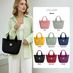 Sac à main spacieux en nylon pour femme avec imprimés floraux et plusieurs options de couleurs