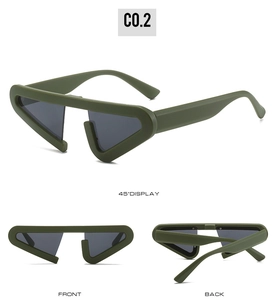 Mehrwinkelansicht der Y2K Sonnenbrille mit olivgrünem Rahmen und dunklen Dreiecksgläsern