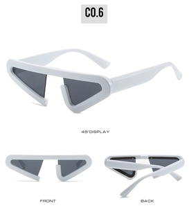 Drei Ansichten der Y2K-Sonnenbrille mit breitem weißem Dreiecksrahmen und grauen Gläsern