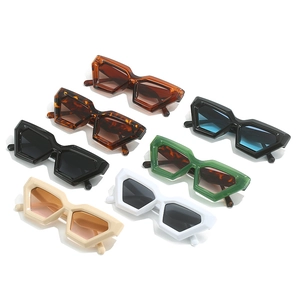 Retro geometric rhombus sunglasses for men and women in various colorful thick frames