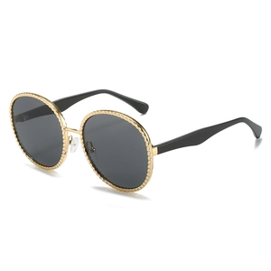 Lunettes De Soleil Rondes Rétro Monture Métal Doré Bord Festonné Verres Polycarbonate Protection UV400 Mode Femmes