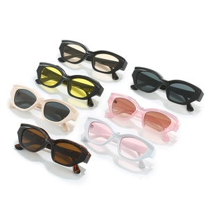 Fashion cat eye sunglasses for women with multiple lens colors and resin frames
