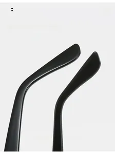 Detail of curved mirror legs on cat-eye sunglasses for a comfortable and secure fit