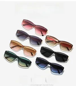 Collection de lunettes de soleil dégradées sans monture avec détails en métal chic