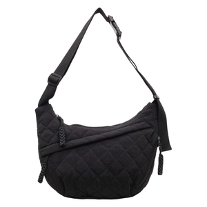 Borsa a tracolla in nylon nero trapuntato con design a rombi e tracolla regolabile