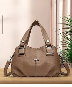 Borsa tote in pelle marrone a grana con hardware argento e tracolla staccabile