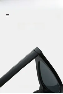 Vue détaillée des charnières noires haute élasticité sur lunettes oeil de chat élégantes