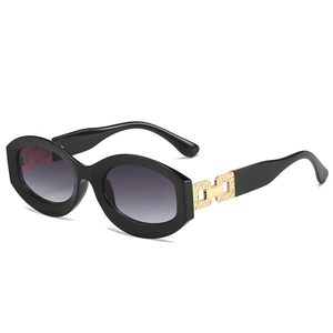 Retro Oval Sunglasses For Women With Hollow Metal Chain Temples PC Frame UV400 Protection Vintage Fashion Shades