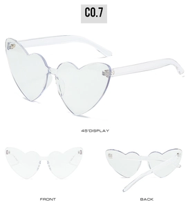 Vue sous trois angles de lunettes en forme de cœur sans monture montrant les détails complets