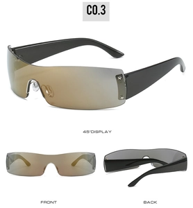 Detailansicht der randlosen Oversize-Sonnenbrille mit Sternnieten und braunem Verlauf