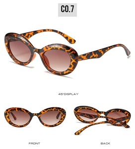 Vue détaillée sous trois angles des lunettes de soleil ovales à motif léopard et verres