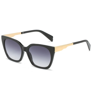 Fashion Square Cat Eye Sunglasses With Metal Temples PC Gradient Lens UV400 Protection Trendy Street Style For Women
