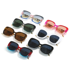 Lot de lunettes de soleil œil de chat rétro avec branches cœur en plusieurs couleurs