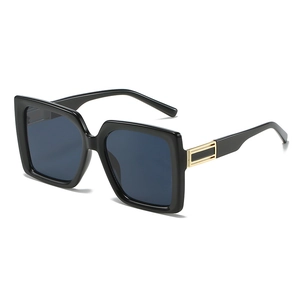Fashion Oversized Square Sunglasses Women Men PC Frame Metal Hinges UV400 Protection Retro Vintage INS Style Shades