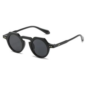 Retro Geometric Round Sunglasses Vintage PC Frame UV400 Protection Fashion Eyewear For Men And Women Outdoor Travel