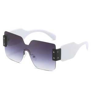 Lunettes de soleil carrées sans monture avec verres dégradés et branches larges blanches