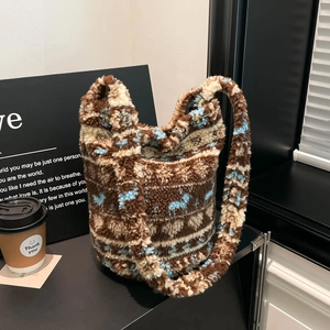 Winter plush bucket bag with Nordic deer patterns and wide shoulder strap