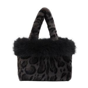 Sac à main d'hiver en peluche léopard avec bordure en fausse fourrure et forme carrée