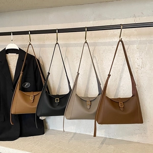 Sac Bandoulière Rétro Pour Femmes En Cuir PU Grainé Litchi Boucle Dorée Sac À Épaule Minimaliste Et Pochette