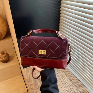 Retro burgundy rhombic quilted handbag with gold clasp and adjustable shoulder strap