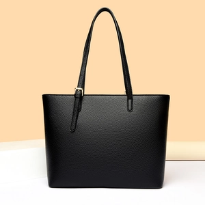Classic black lychee pattern tote bag with adjustable straps for women commuting