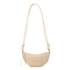 Borsa croissant in pelle scamosciata beige con nodi sulle spalle e pieghe