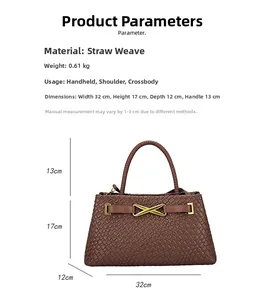 Vue détaillée du sac à main en paille tressée marron avec dimensions et fermoir doré
