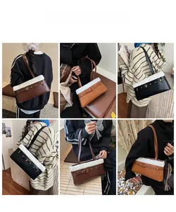 Détail des sacs à bandoulière en similicuir avec bordure en laine de mouton