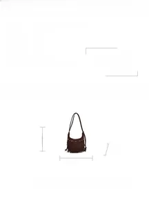 Detail view of brown suede crossbody bag with star rivets and fringe, size 27x3x20cm
