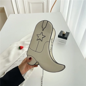 Sac bandoulière créatif en forme de botte de cowboy avec motif étoile et chaîne argent