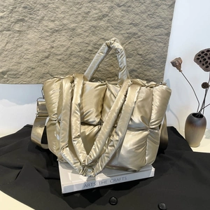 Sac cabas matelassé doré champagne à grande capacité avec bandoulière réglable