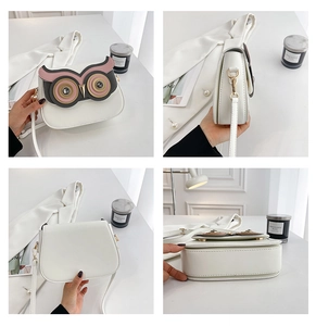 Vues détaillées d'un sac bandoulière en cuir blanc en forme de hibou avec strass